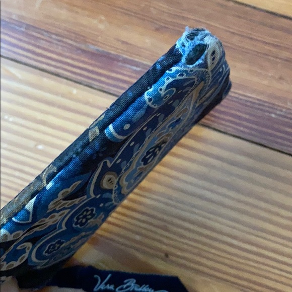 ID case - Picture 4 of 4